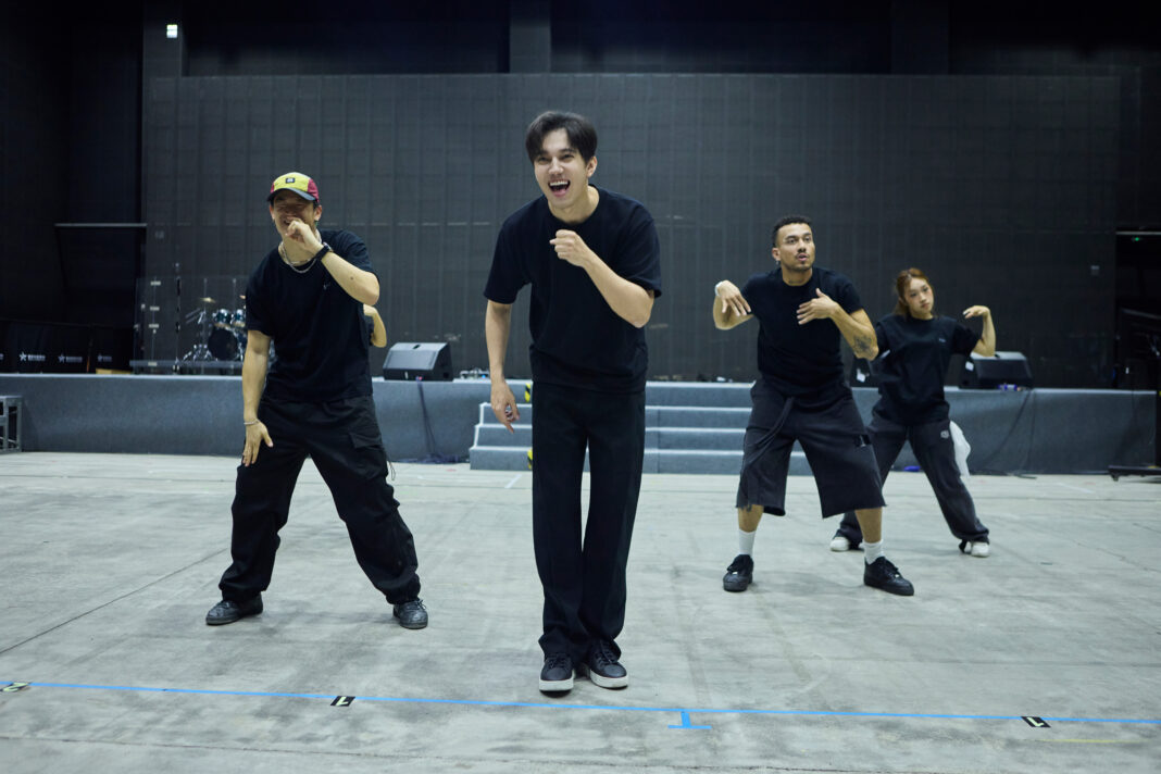 Dimash Qudaibergen: DIMENSIONS – Tour | Backstage